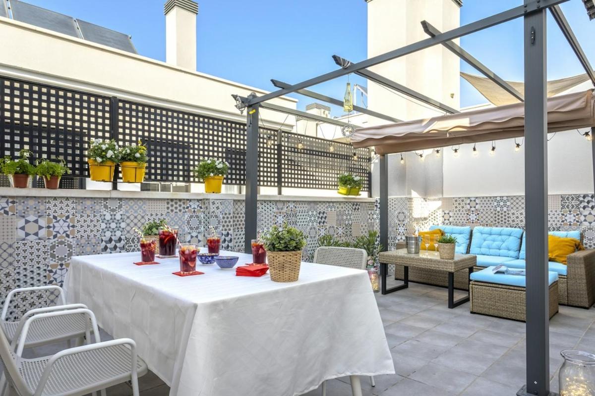 -Malagasunapts- Privateterrace Freeparking Pool Экстерьер фото