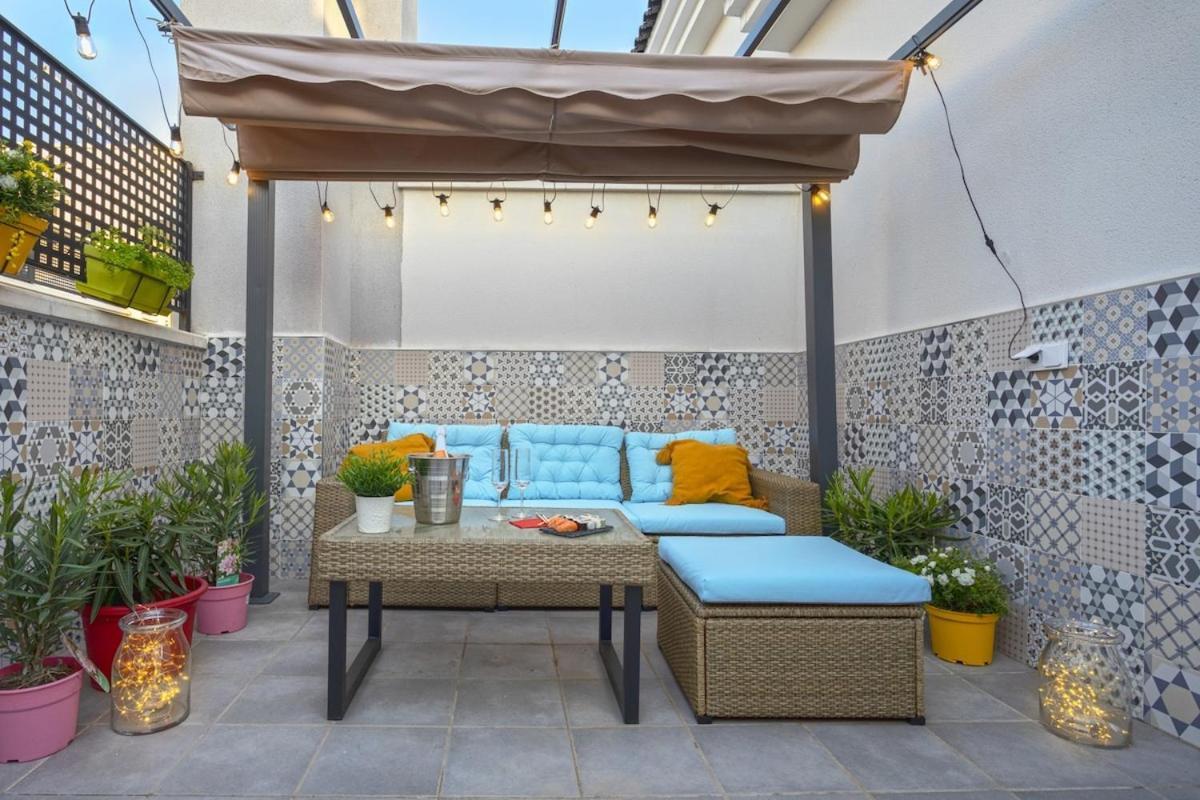-Malagasunapts- Privateterrace Freeparking Pool Экстерьер фото